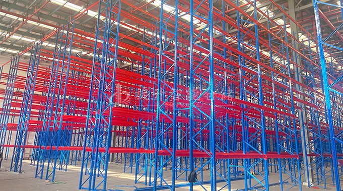 导致仓储货架弯曲的原因有哪些？旋升智能仓储.jpg