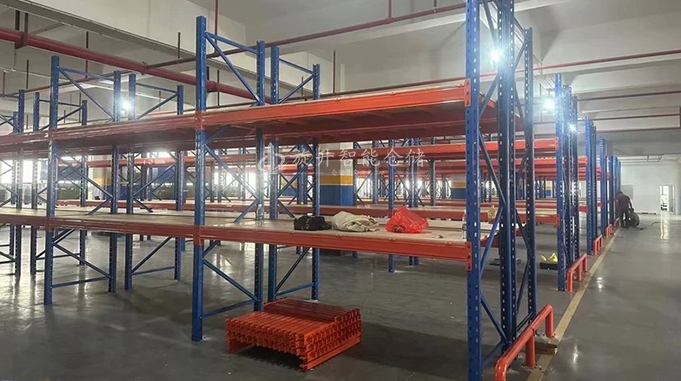 佛山定做重型货架哪家好.jpg