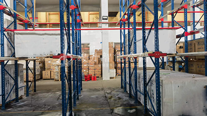 为什么越来越多仓库使用驶入式货架？.jpg